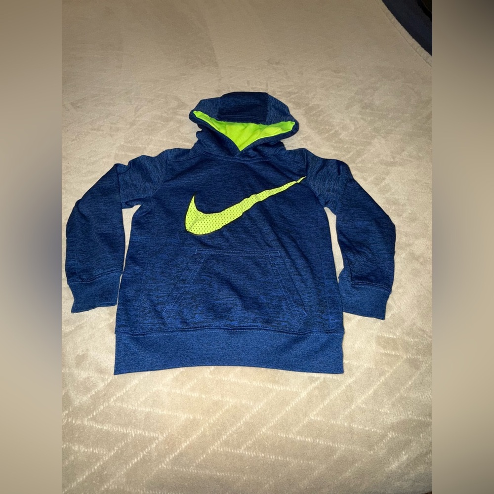Nike Blue& Neon Yellow Hooded/Sweatshirt boys size 4-5